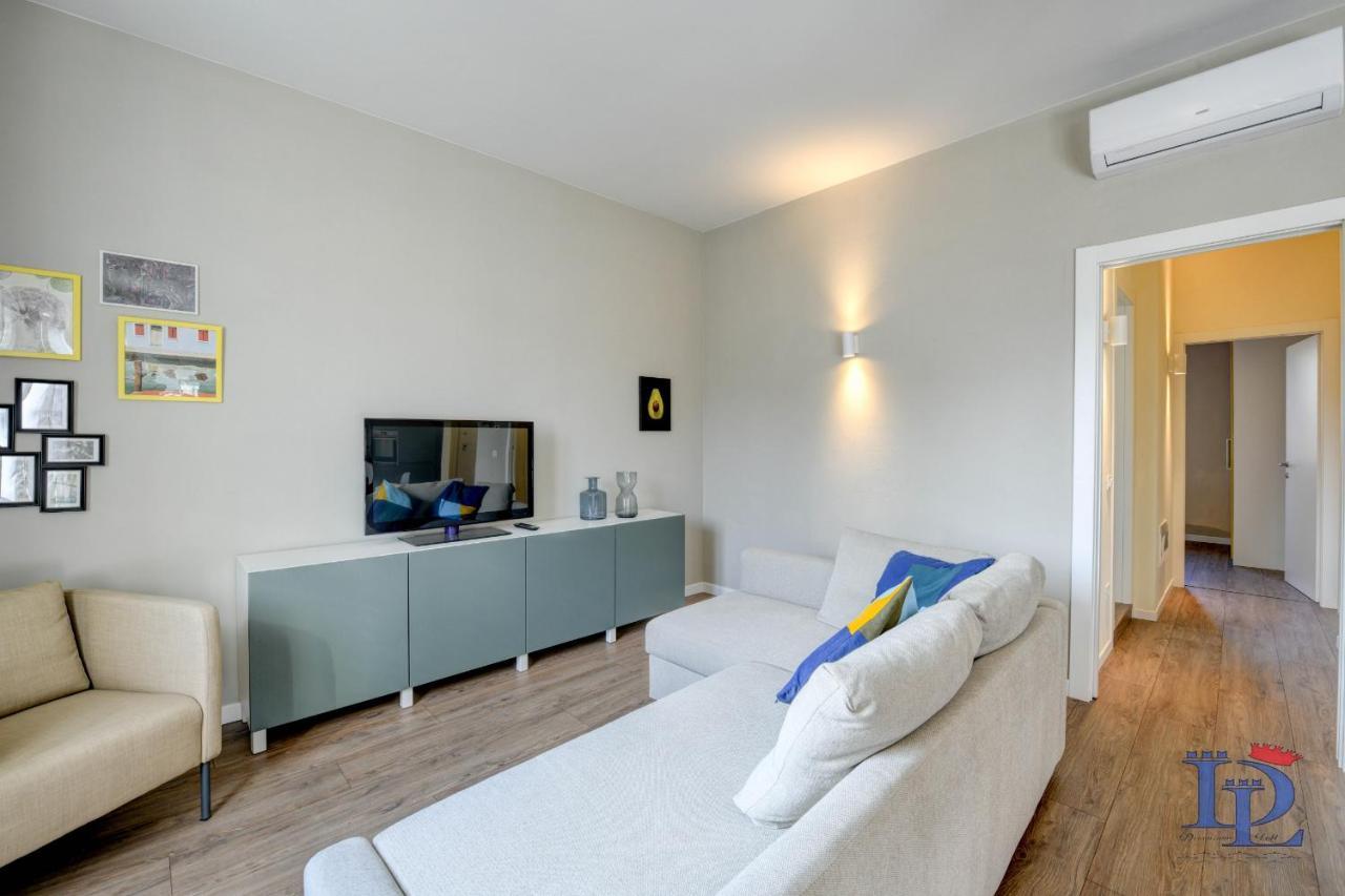 Desenzanoloft Official Partner Marriott Homes & Villas - Bacco Family Apartment Desenzano del Garda Kültér fotó