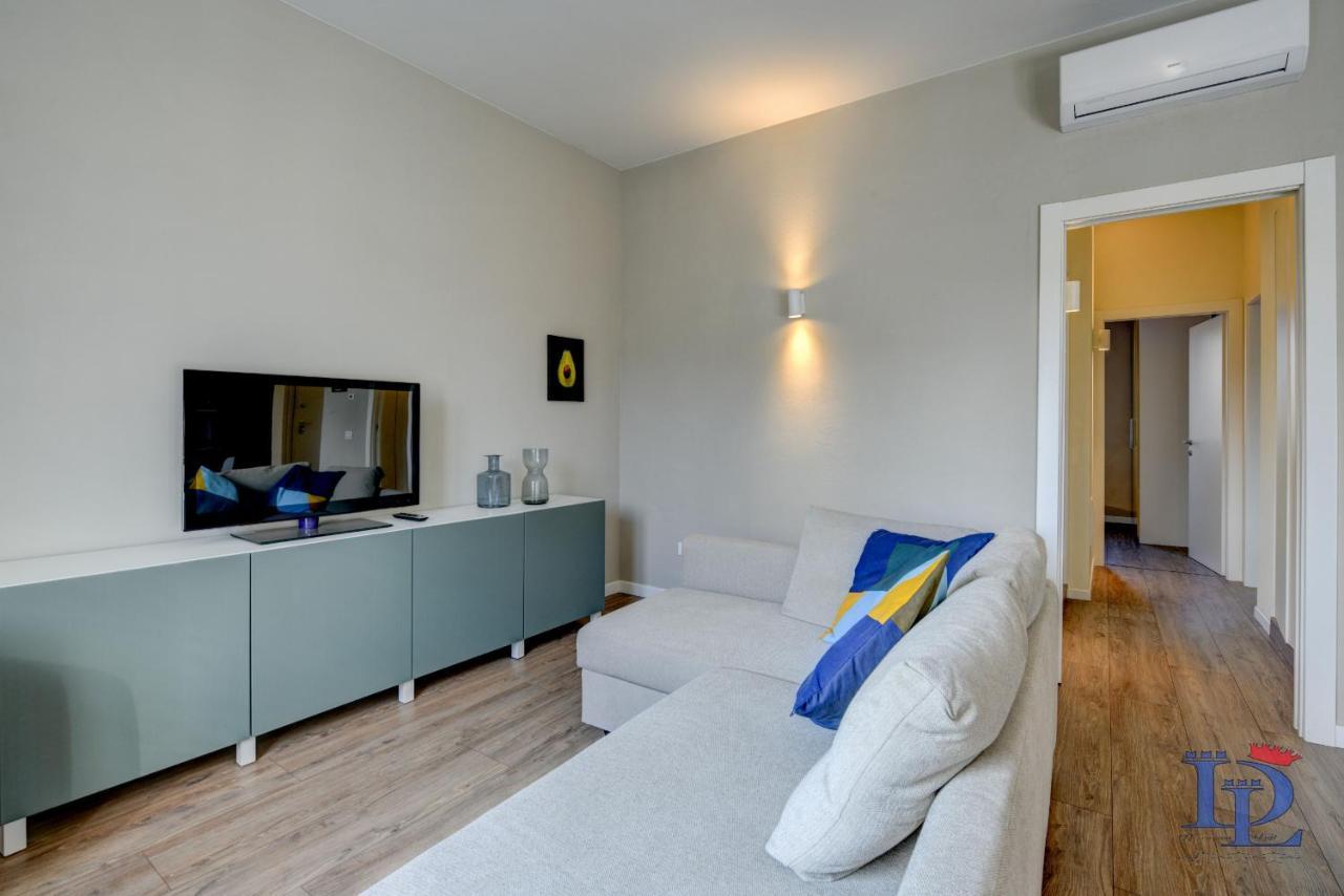 Desenzanoloft Official Partner Marriott Homes & Villas - Bacco Family Apartment Desenzano del Garda Kültér fotó