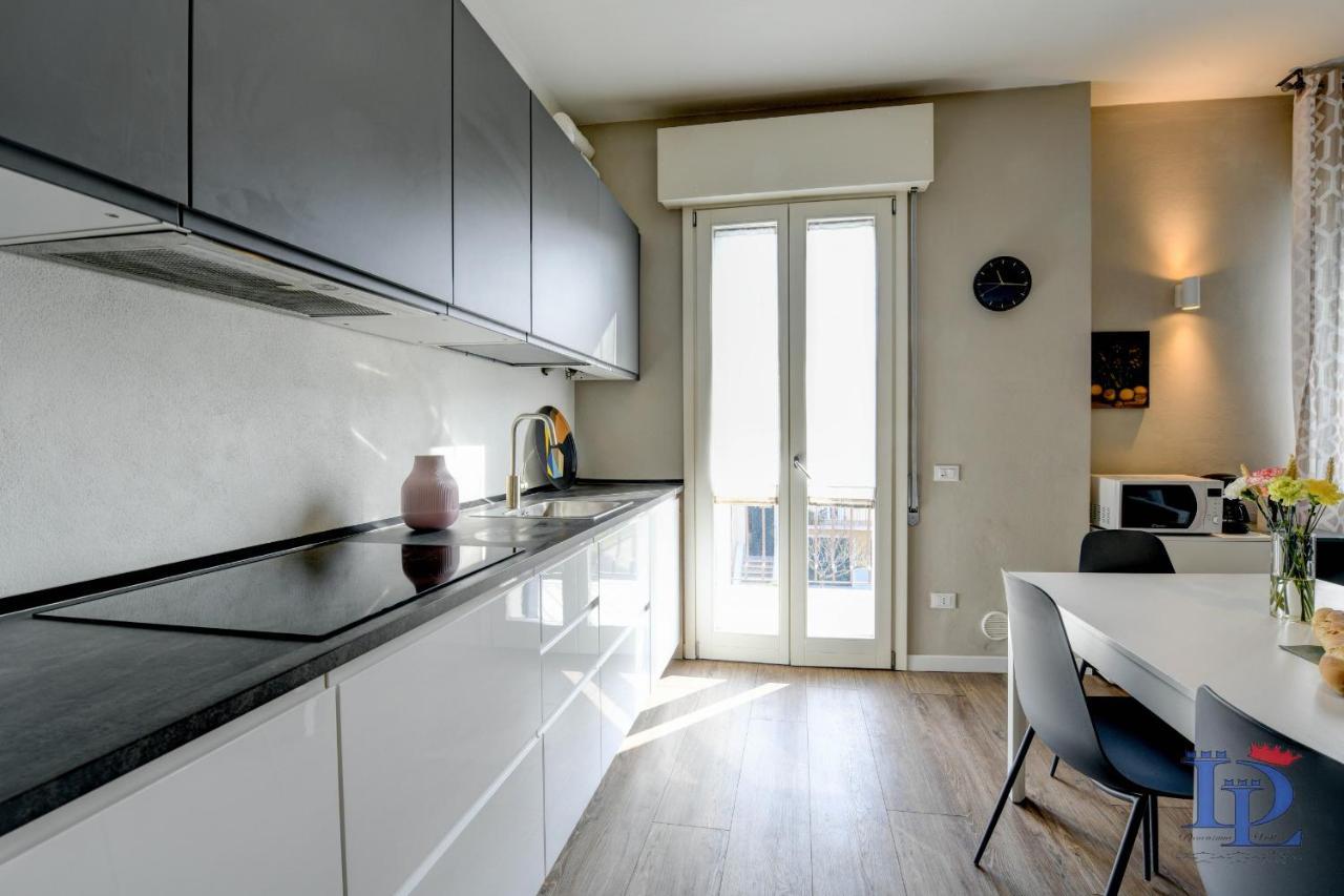 Desenzanoloft Official Partner Marriott Homes & Villas - Bacco Family Apartment Desenzano del Garda Kültér fotó
