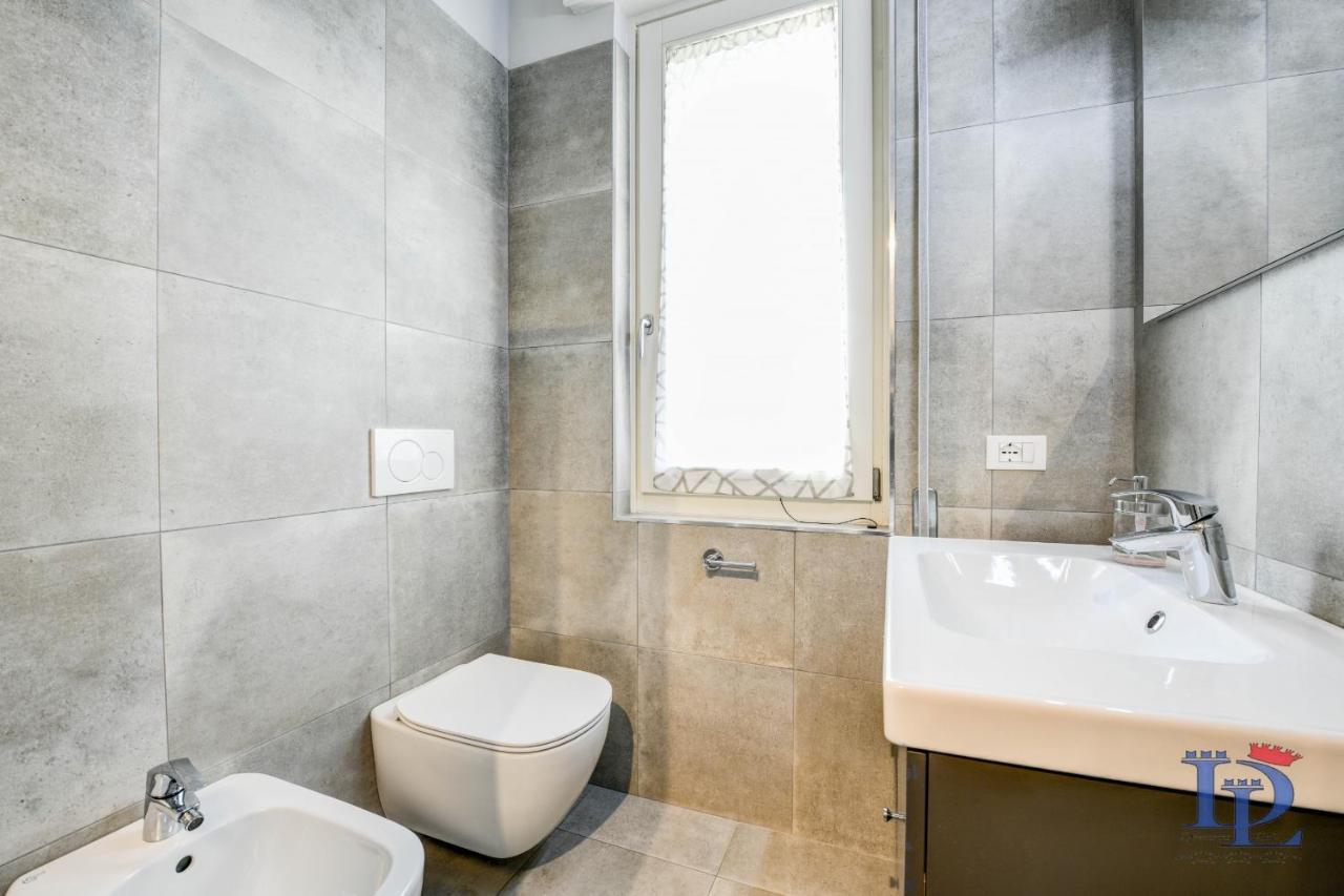 Desenzanoloft Official Partner Marriott Homes & Villas - Bacco Family Apartment Desenzano del Garda Kültér fotó