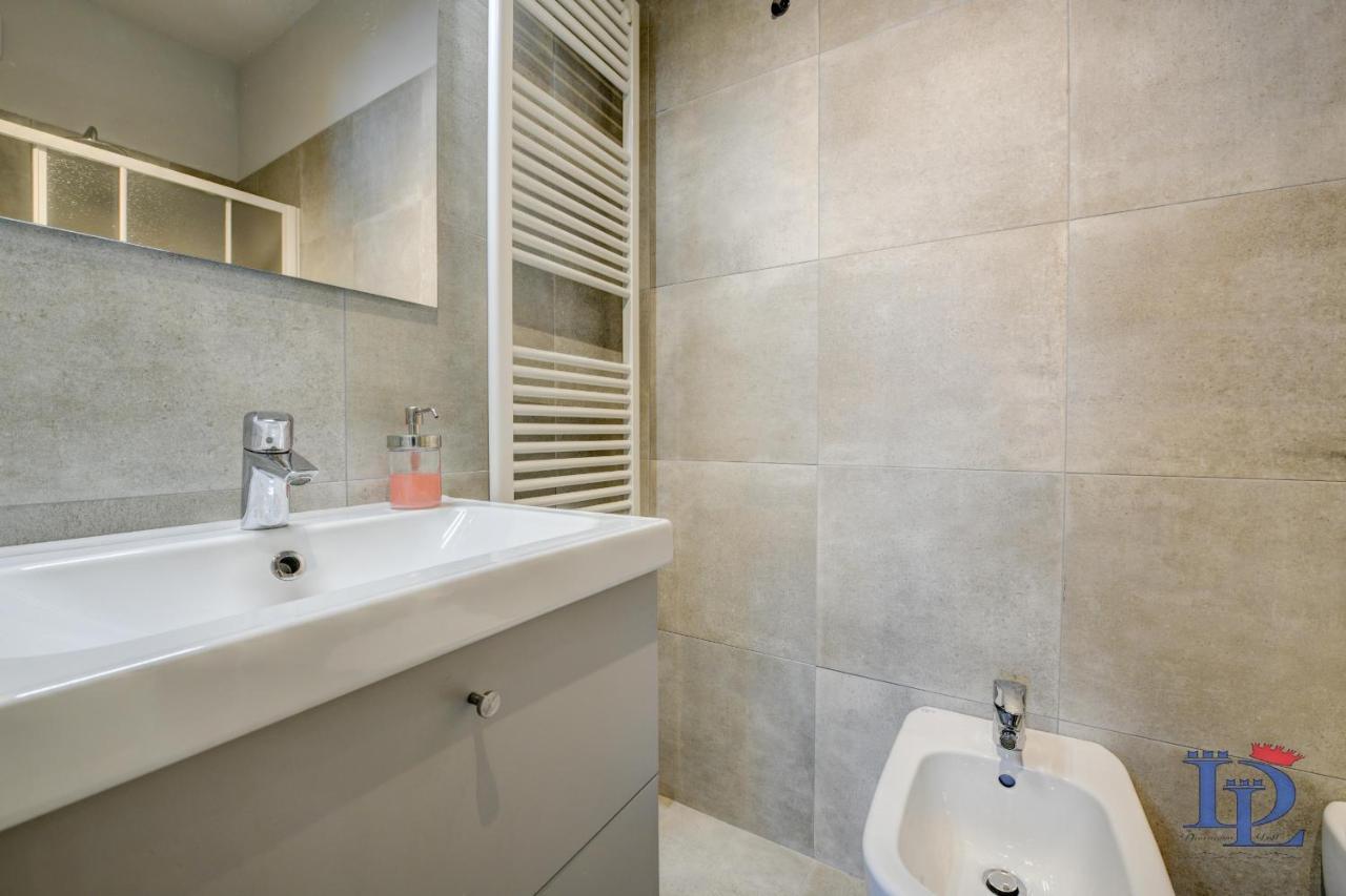Desenzanoloft Official Partner Marriott Homes & Villas - Bacco Family Apartment Desenzano del Garda Kültér fotó