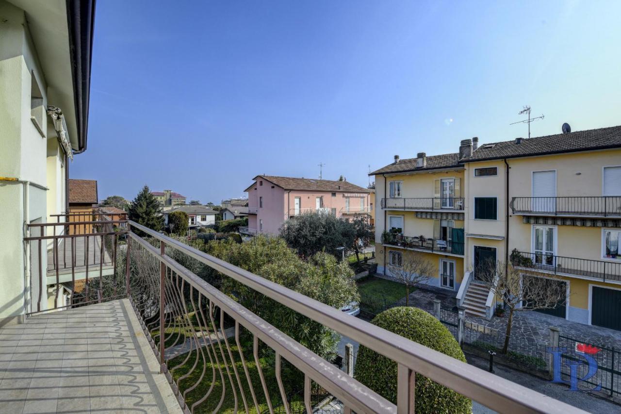 Desenzanoloft Official Partner Marriott Homes & Villas - Bacco Family Apartment Desenzano del Garda Kültér fotó